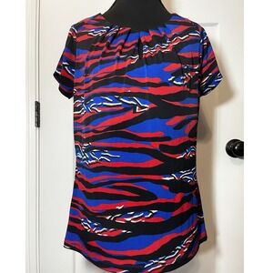 Liz Claiborne Career Women's Size S Tunic Top Short Sleeve Abstract Print